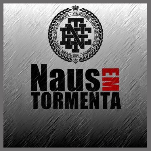 Naus Em Tormenta